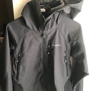PATAGONIA Grey/Black Rain Shell Jacket Sz S